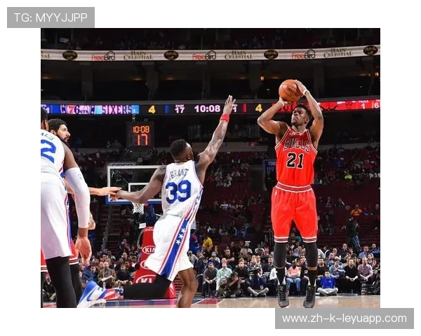 巴特勒急停跳投命中，热火稳住进攻输出